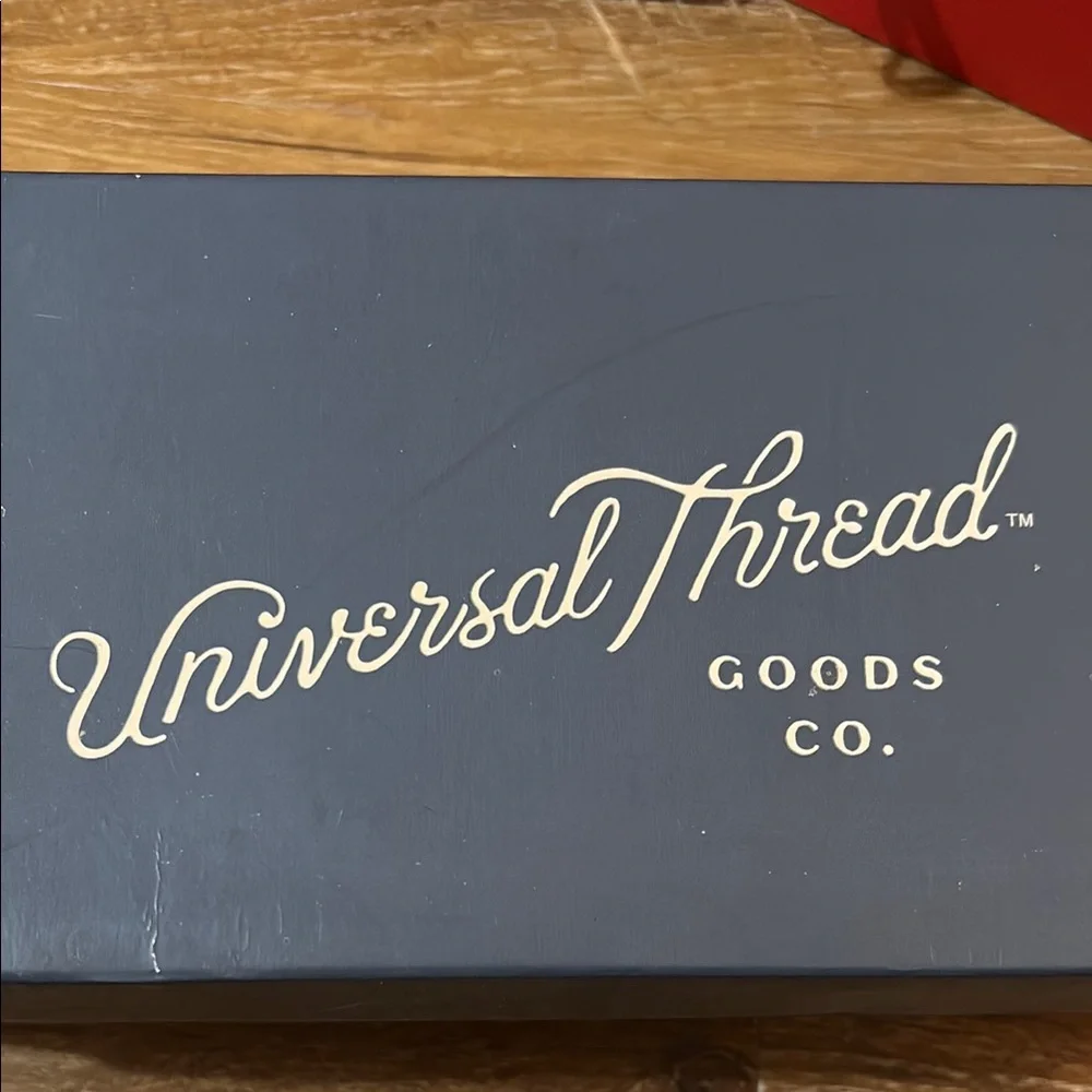 Universal Thread Goods Co. Box - Picture 2 of 5